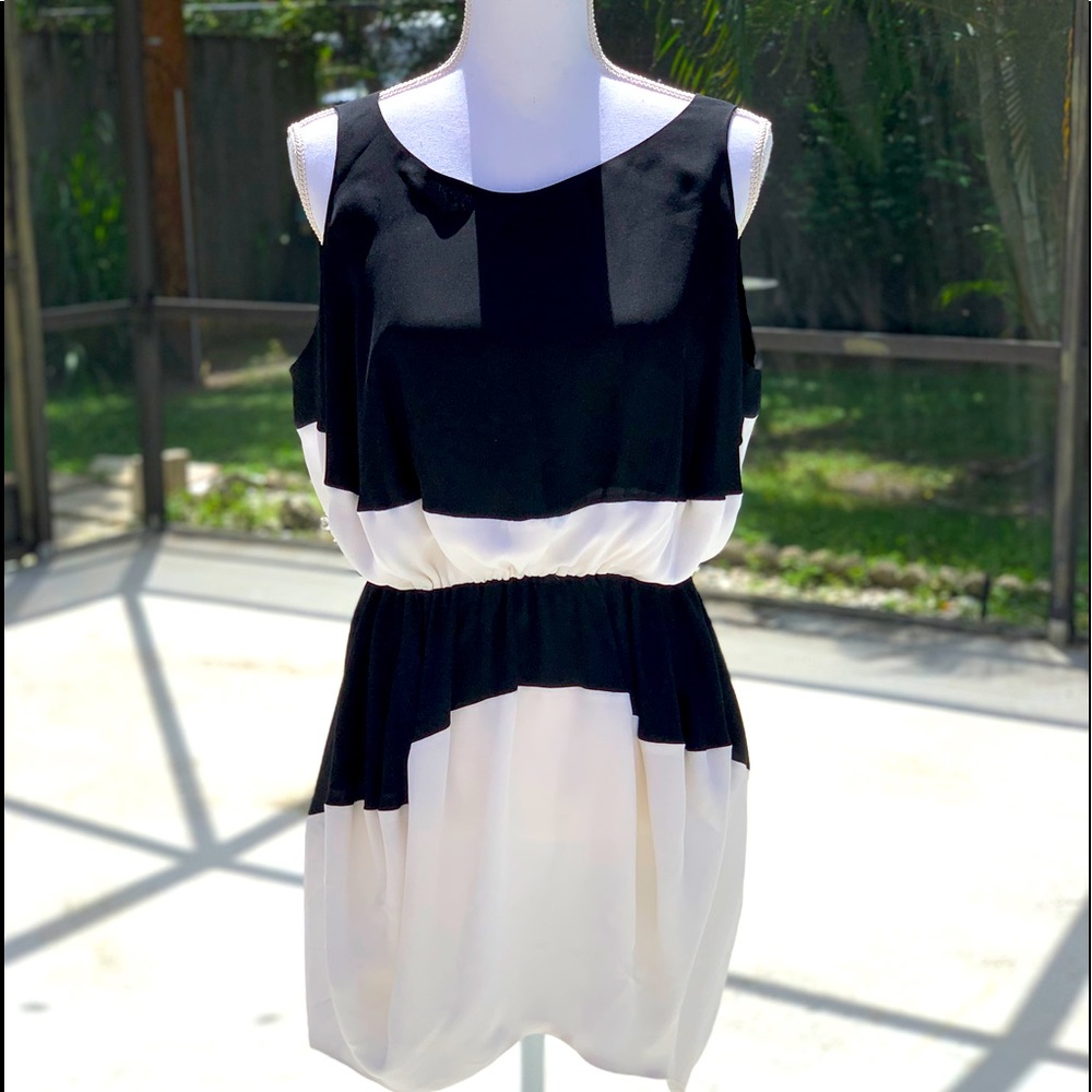 Mathew James Dress - Picture 1 of 2